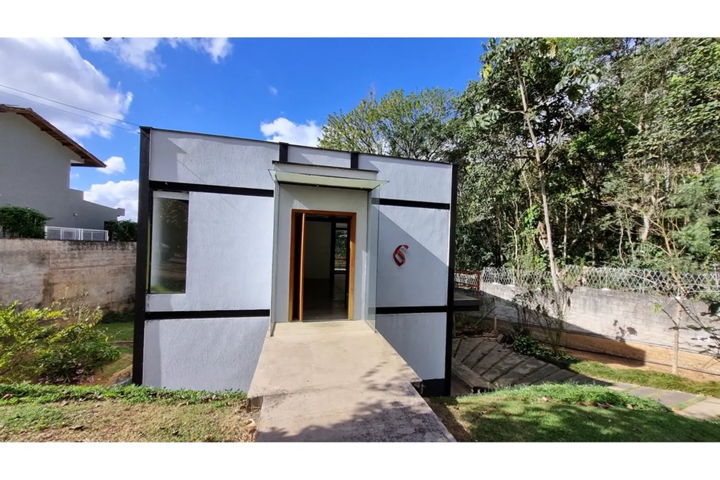JINR 182 Casa 601361048-44 - REMAX Trio Exclusividades