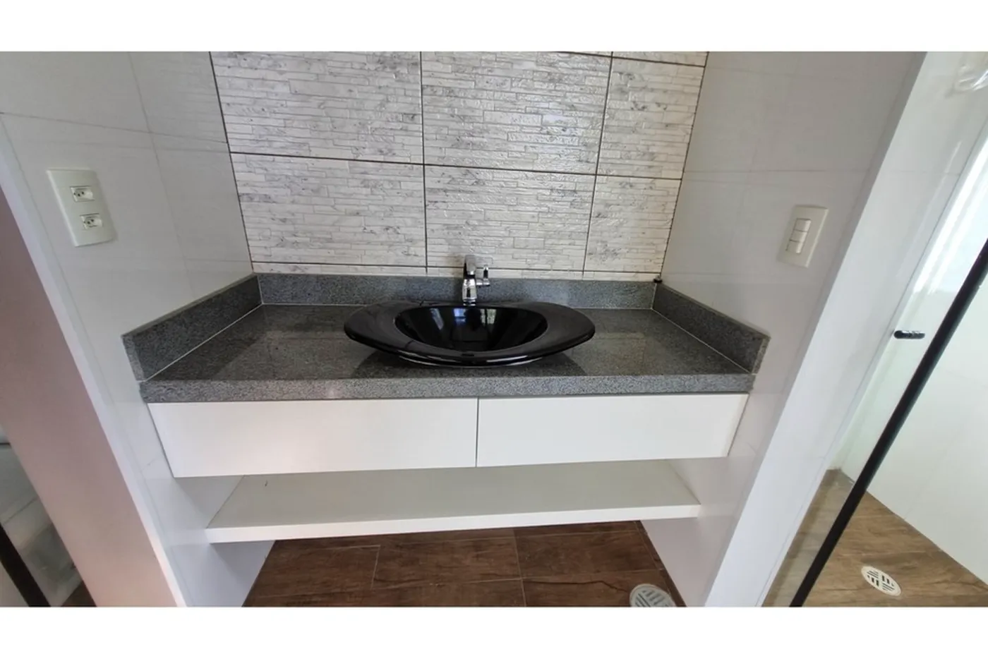 JINR 182 Casa 601361048-44 - REMAX Trio Exclusividades