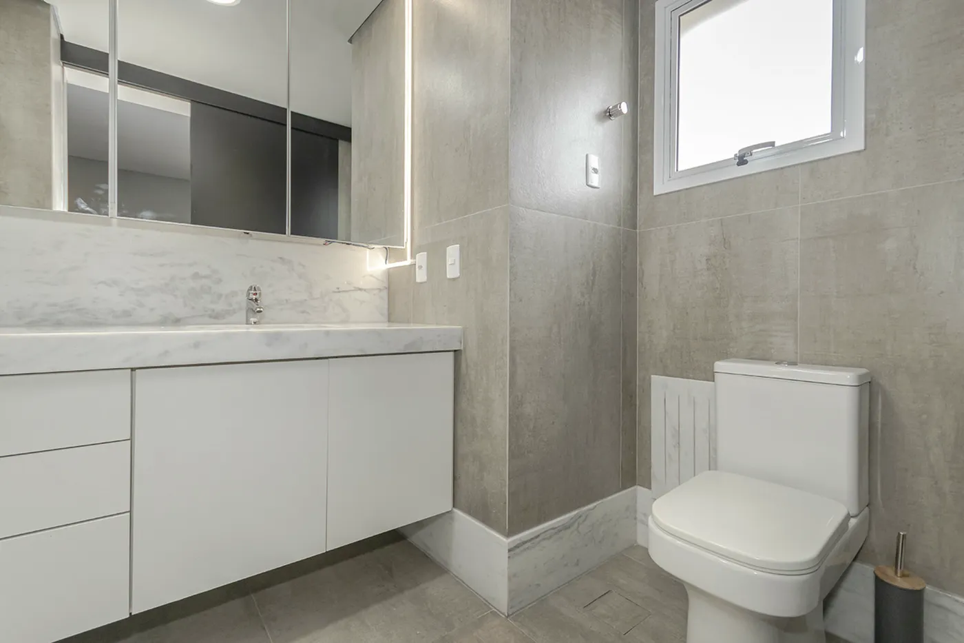 PL 721 Apto 865 - Lorenzoni Patrimonial Exclusividades