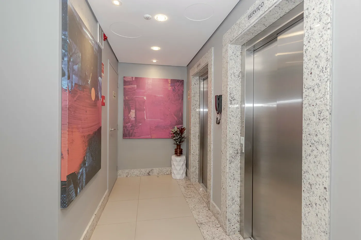 PL 721 Apto 865 - Lorenzoni Patrimonial Exclusividades