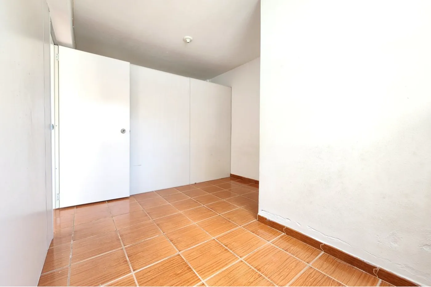 GEGH 135 Sala 590231179-237 - REMAX Dream On Exclusividades
