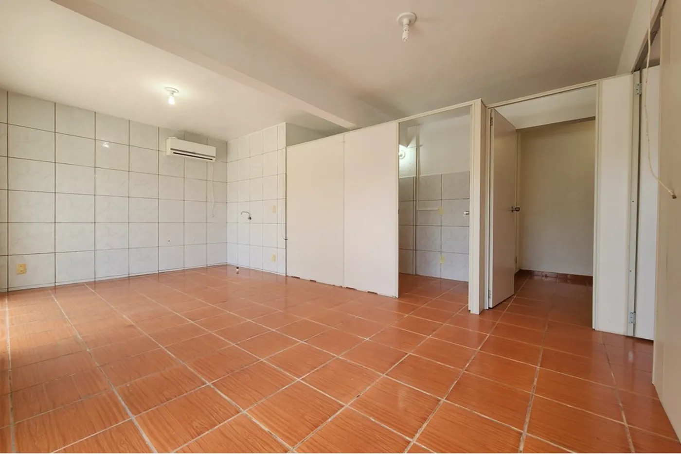 GEGH 135 Sala 590231179-237 - REMAX Dream On Exclusividades