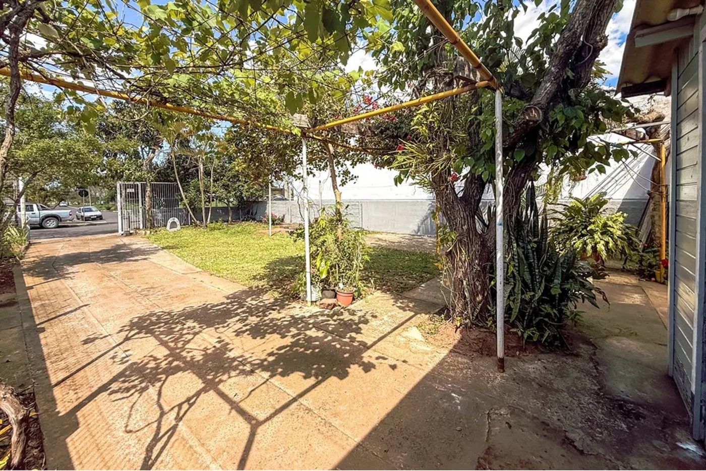 OSF 590 Lote 612651058-12 - REMAX Pillares Exclusividades