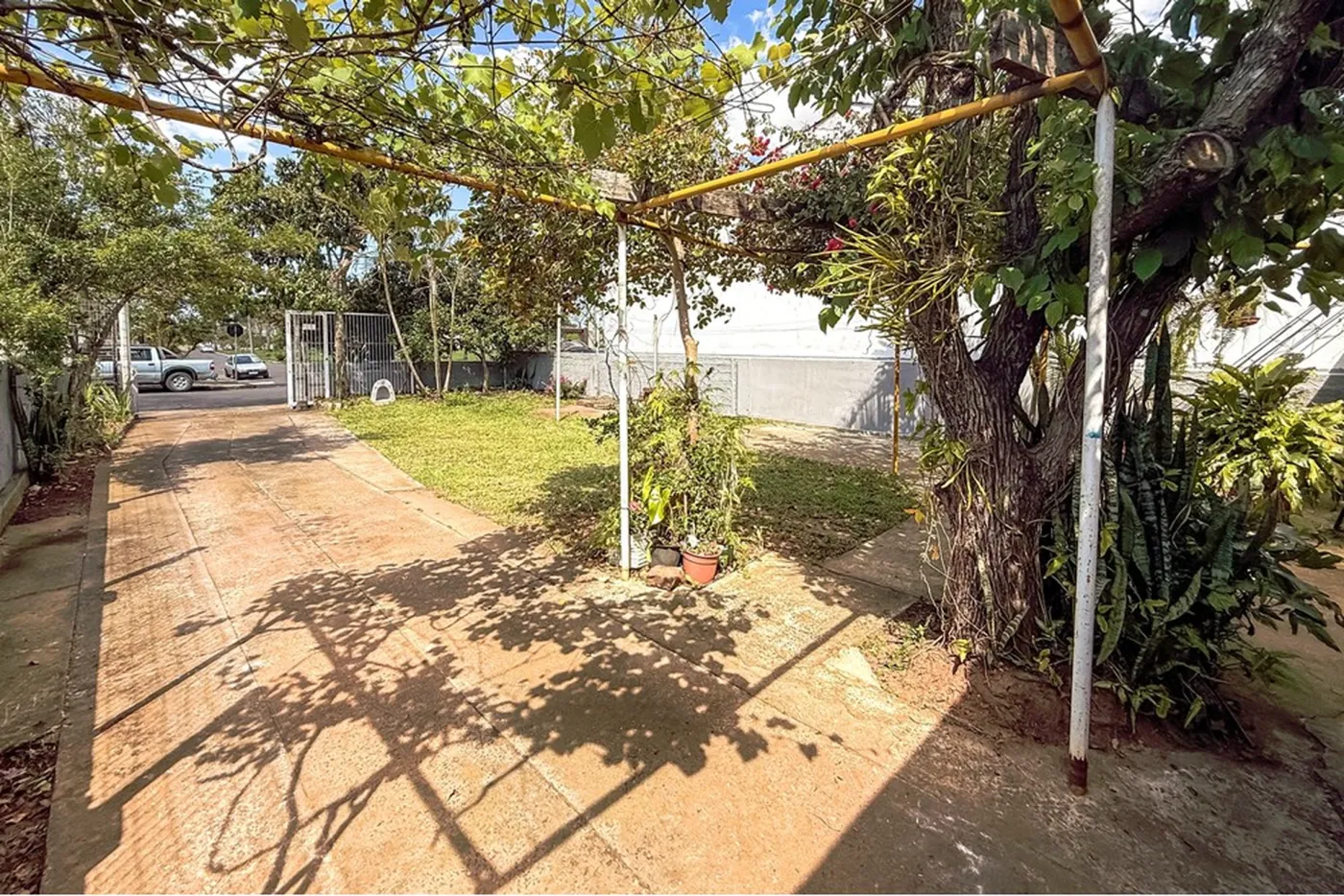 OSF 590 Lote 612651058-12 - REMAX Pillares Exclusividades