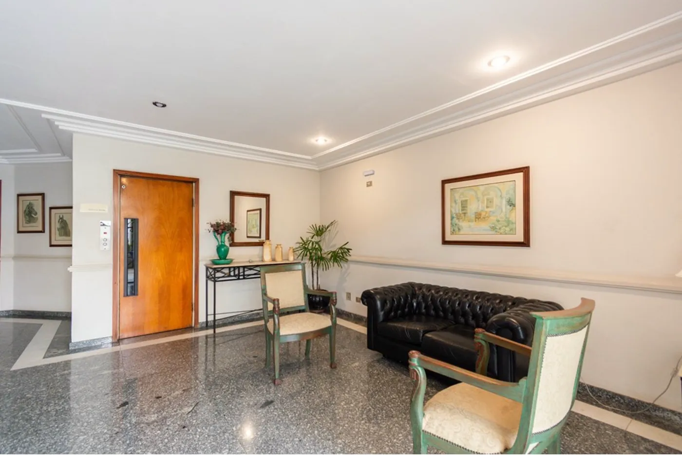 MDB 20 Apto 601241007-84 - REMAX Ville Exclusividades
