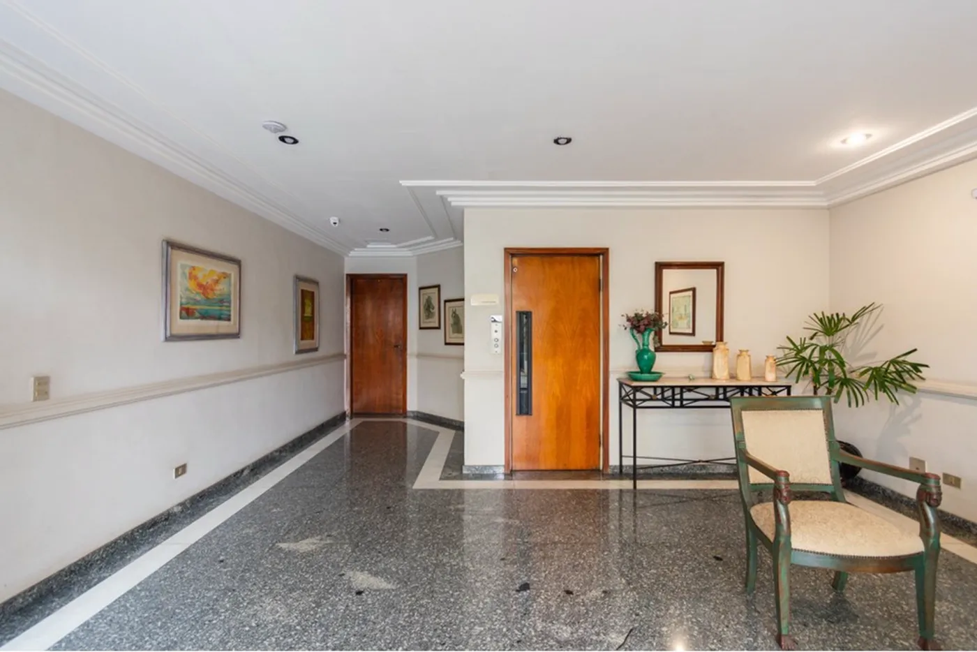 MDB 20 Apto 601241007-84 - REMAX Ville Exclusividades