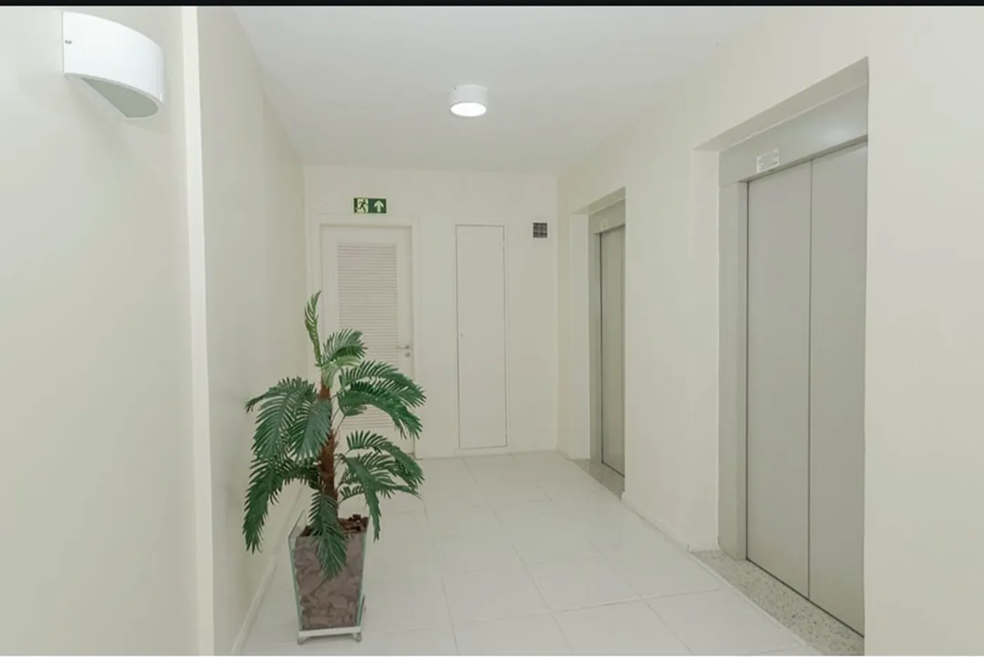 CRL 135 Apto 612541029-17 - REMAX Street Exclusividades