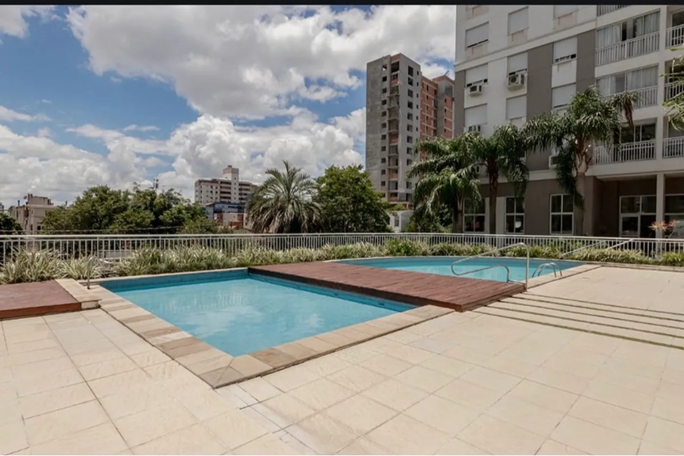 CRL 135 Apto 612541029-17 - REMAX Street Exclusividades