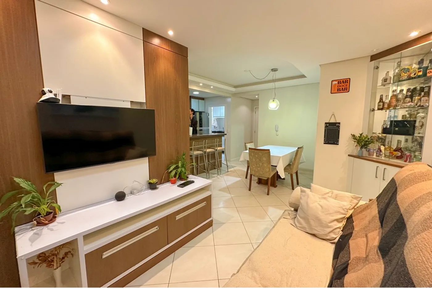 IAÁCJ 444 Apto 590441010-71 - REMAX Dream On II Exclusividades