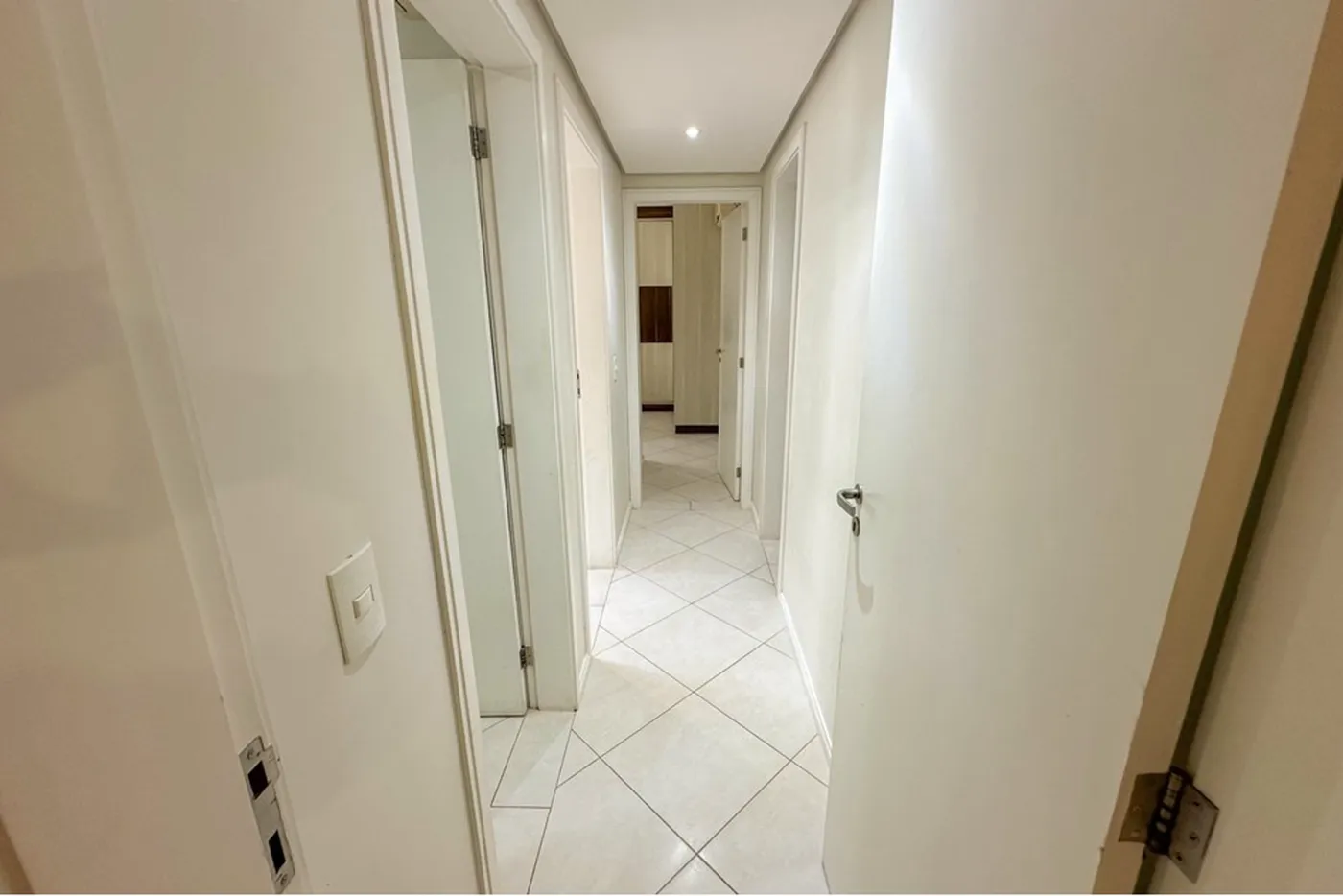 IAÁCJ 444 Apto 590441010-71 - REMAX Dream On II Exclusividades