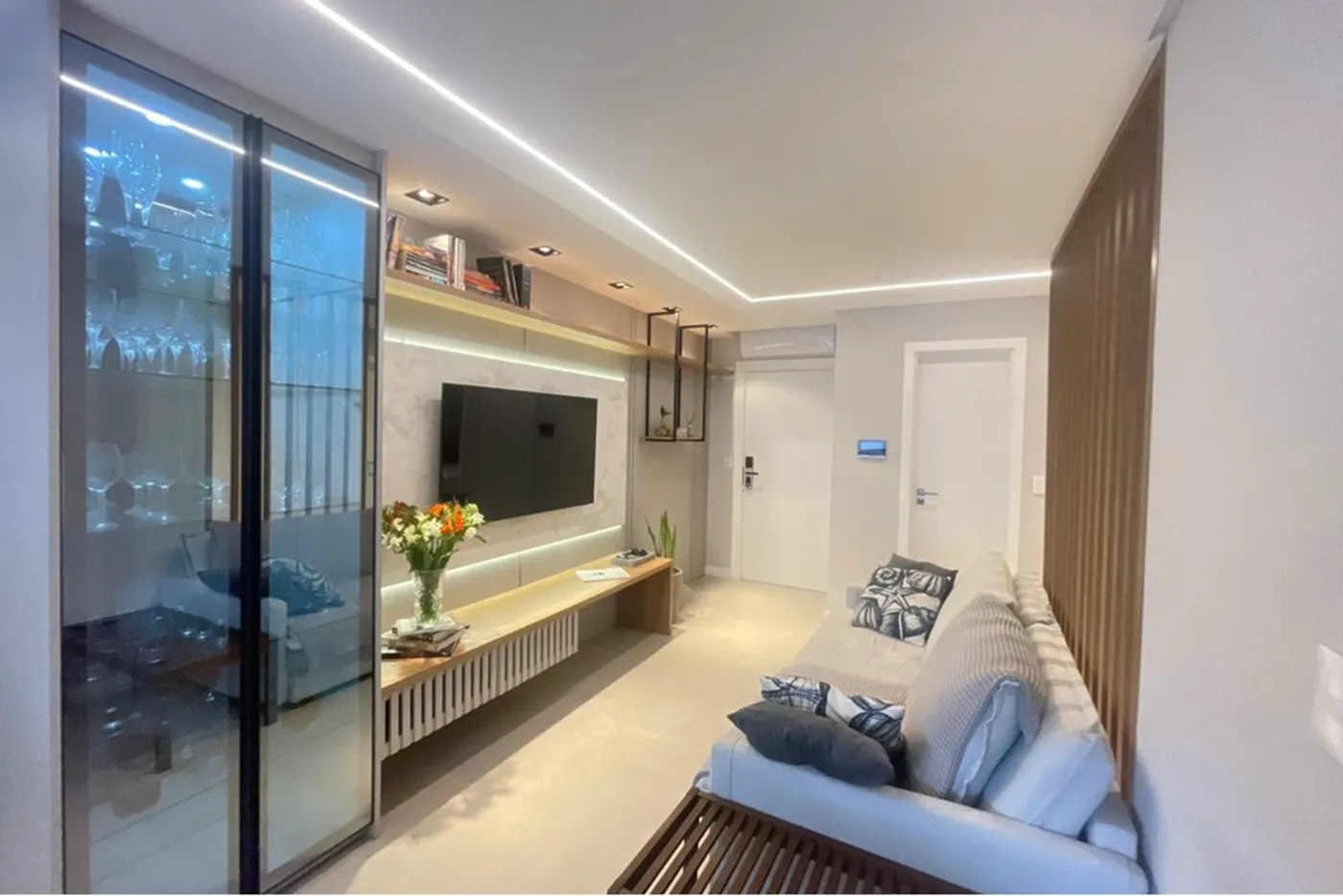 FFS 48 Apto 590231139-44 - REMAX Dream On Exclusividades