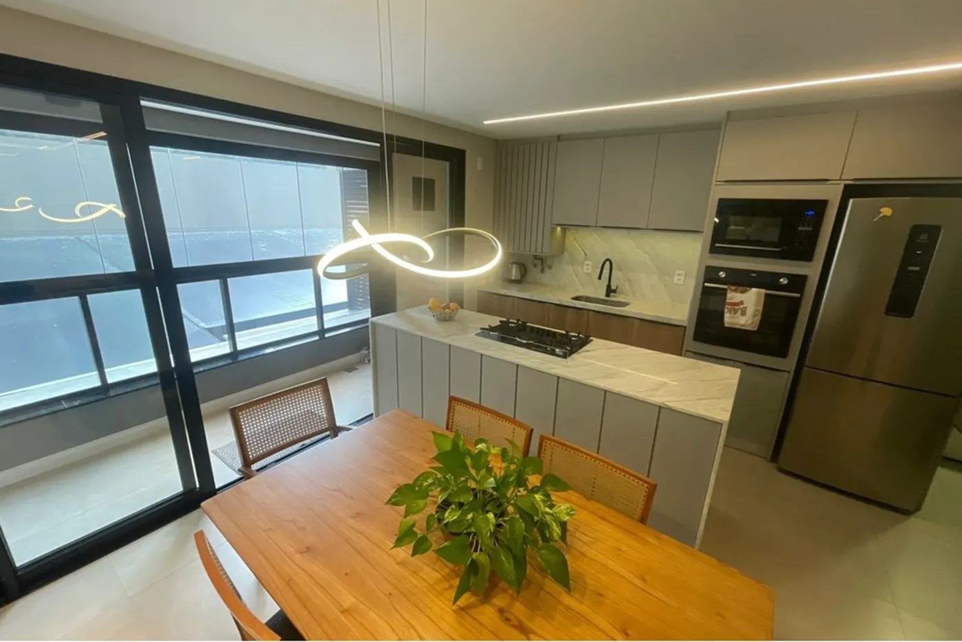 FFS 48 Apto 590231139-44 - REMAX Dream On Exclusividades