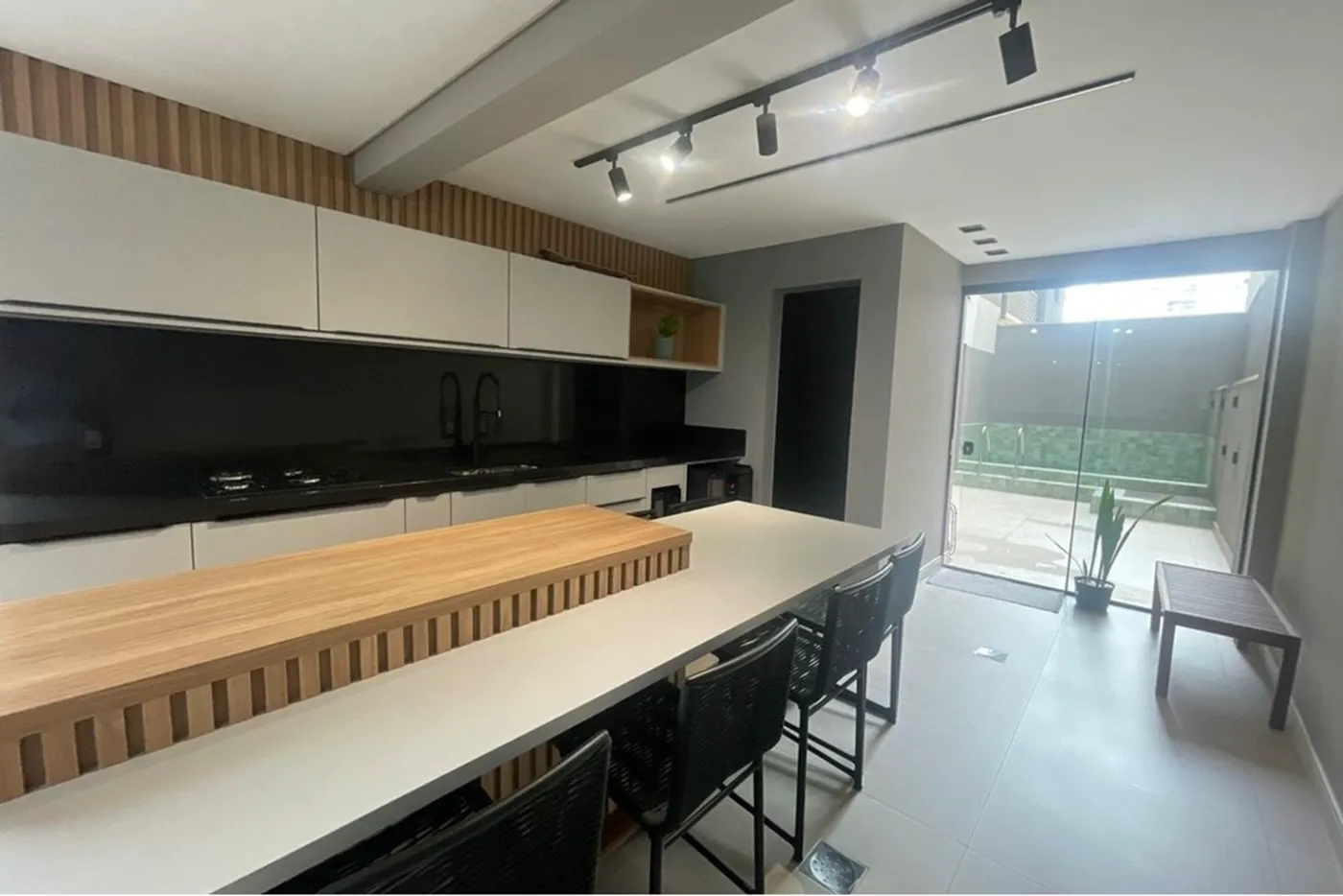 FFS 48 Apto 590231139-44 - REMAX Dream On Exclusividades