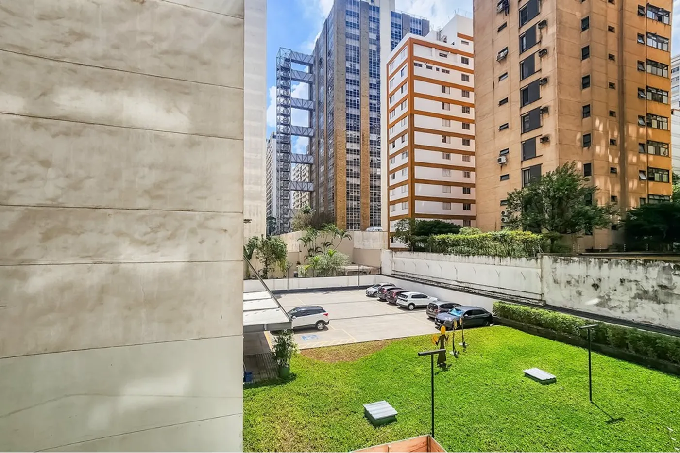 CCL 1272 Apto 601081048-44 - REMAX Lepex Exclusividades