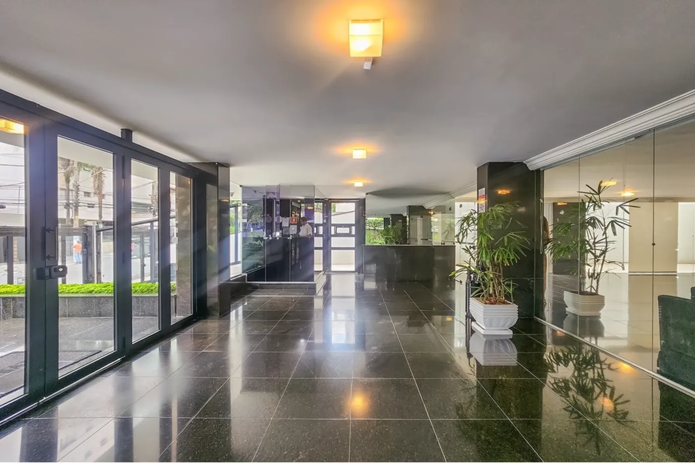 CCL 1272 Apto 601081048-44 - REMAX Lepex Exclusividades