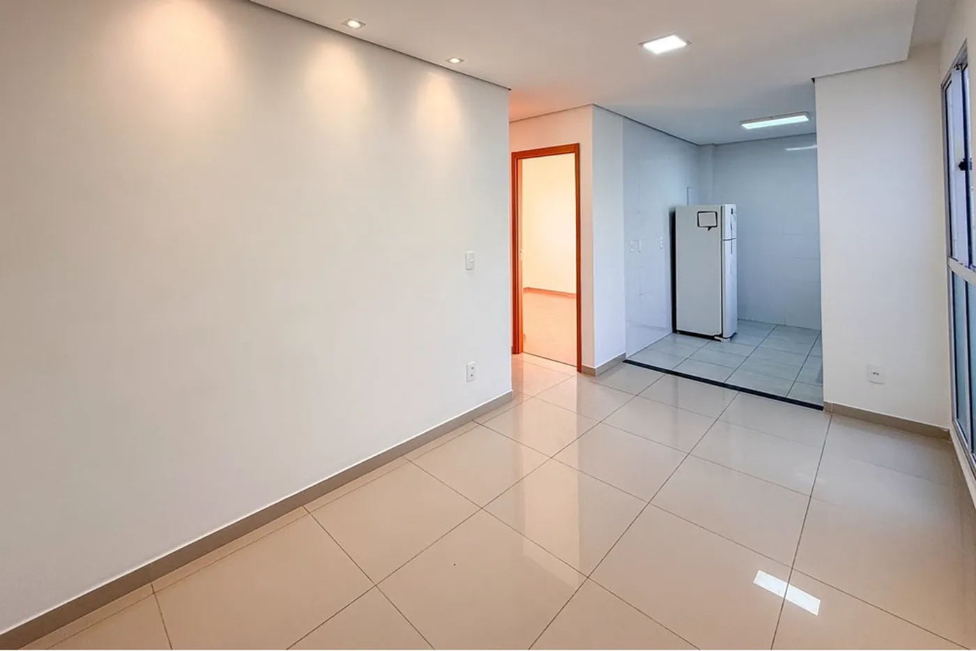 EVRDSC 196 Apto 612651033-100 - REMAX Pillares Exclusividades
