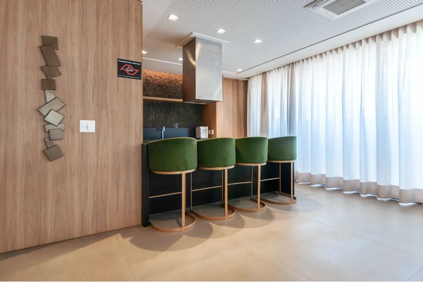 VNCBC 655 Apto 601191033-78 - REMAX Kasa Exclusividades — foto 2