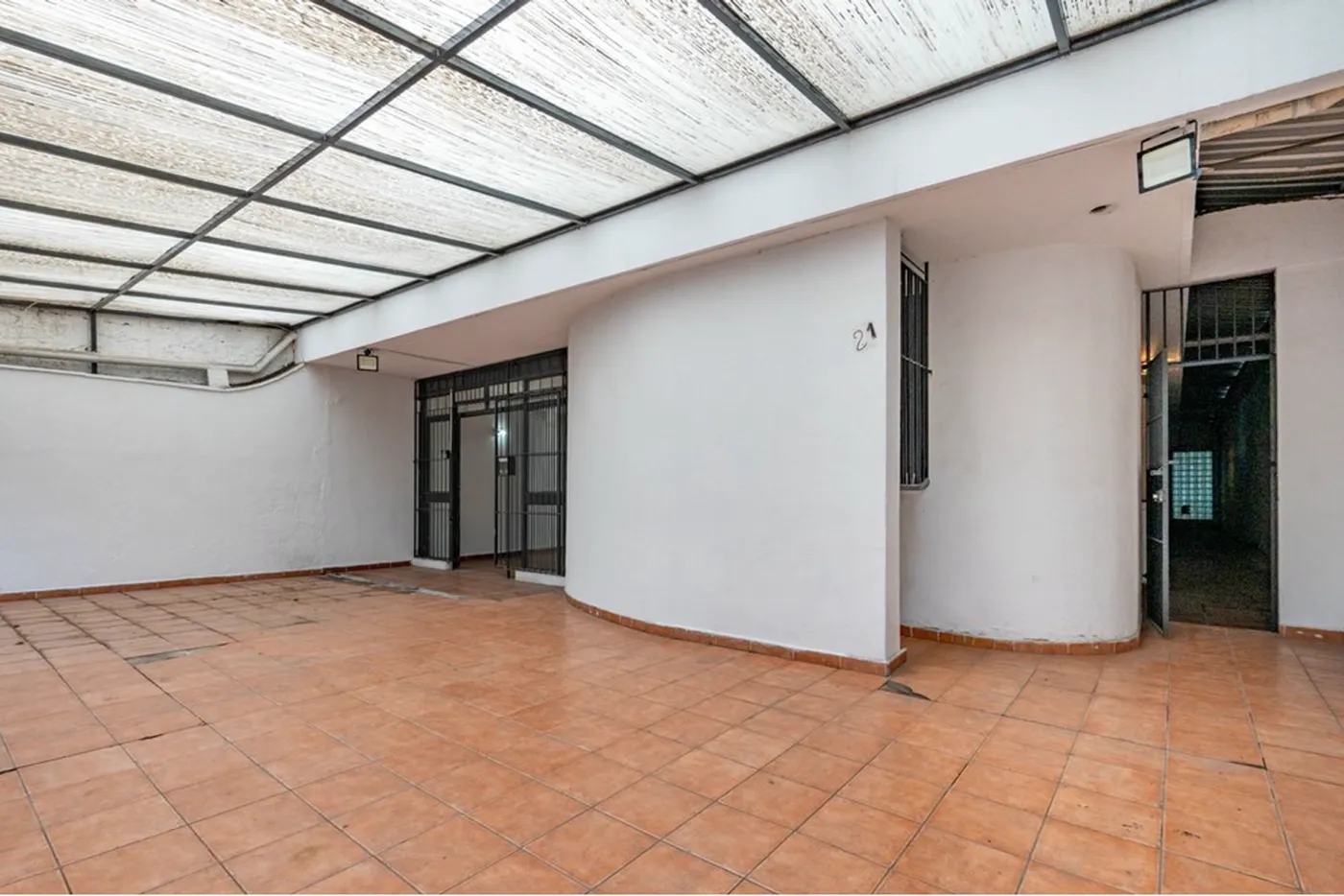 JAV 21 Prédio 601131009-94 - REMAX Ares Exclusividades
