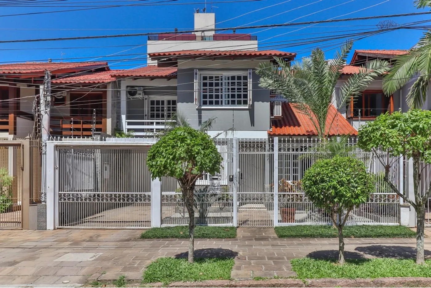 JLIA 100 Casa 612511010-109 - REMAX Moderna Exclusividades