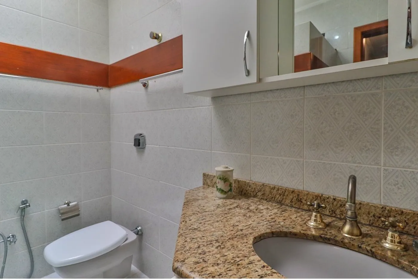 JLIA 100 Casa 612511010-109 - REMAX Moderna Exclusividades — foto 2