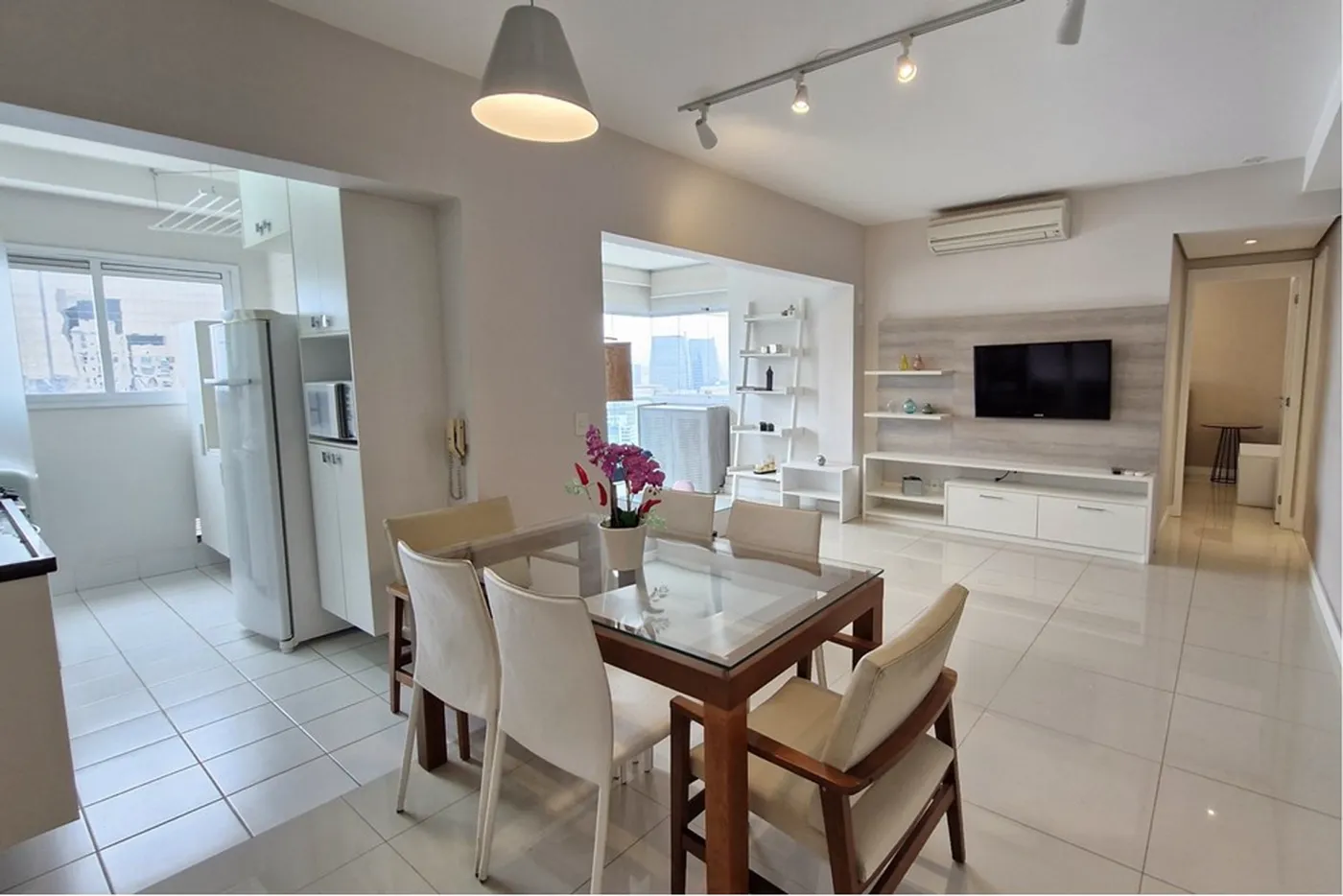 BK 1700 Apto 601361020-446 - REMAX Trio Exclusividades