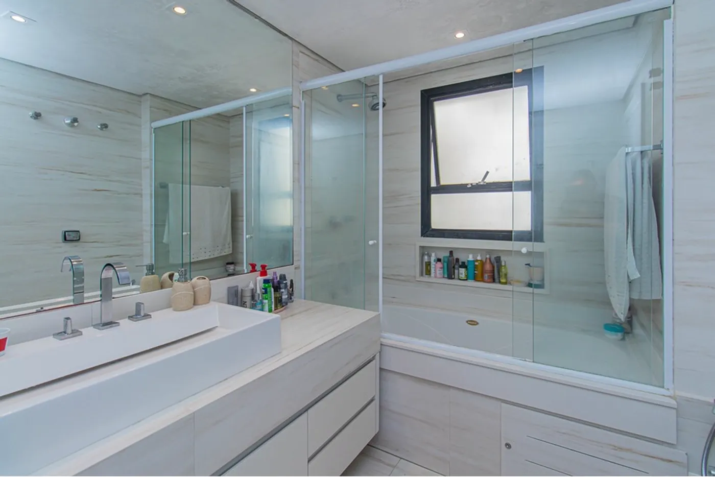 HM 213 Apto 601081084-12 - REMAX Lepex Exclusividades — foto 4
