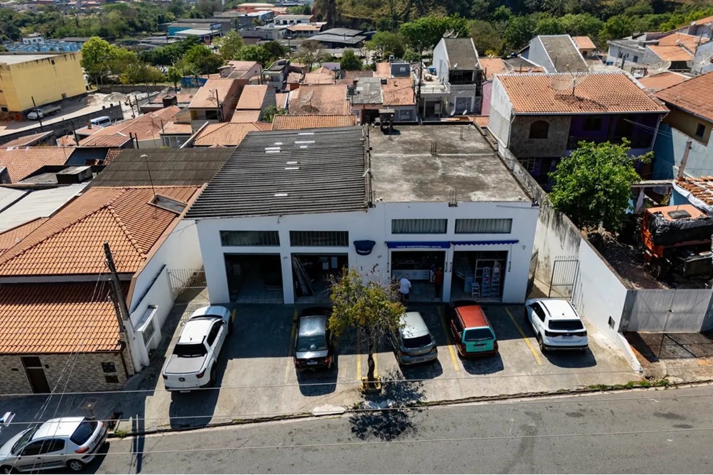 JERJ 135 Prédio 690591053-13 - REMAX Máxima Exclusividades