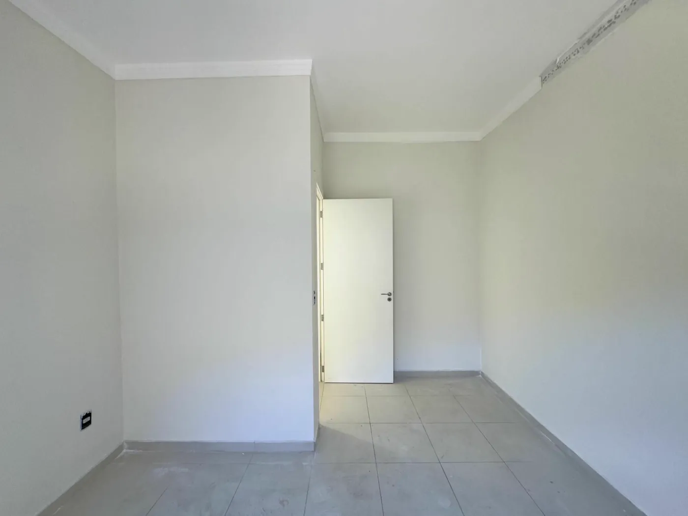 OMC 256 Casa 6700-LA - Laura Imóveis Exclusividades — foto 2
