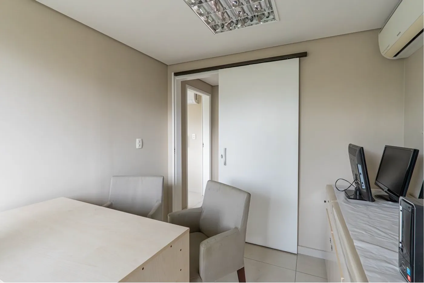 PV 1353 Sala 601401003-72 - REMAX Paradisus Exclusividades — foto 4