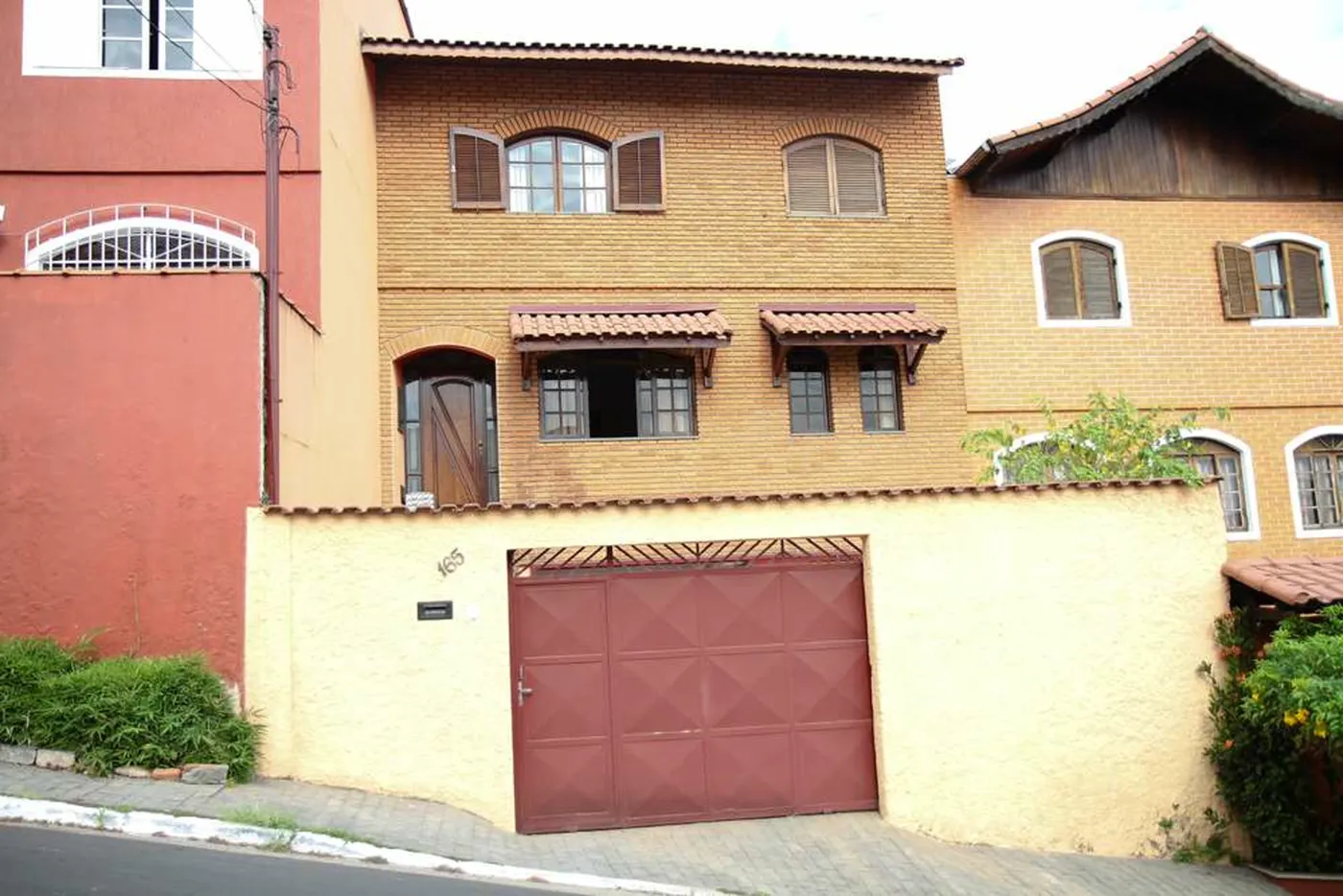FDÓSU 165 602101019-52 - REMAX Paradisus Exclusividades