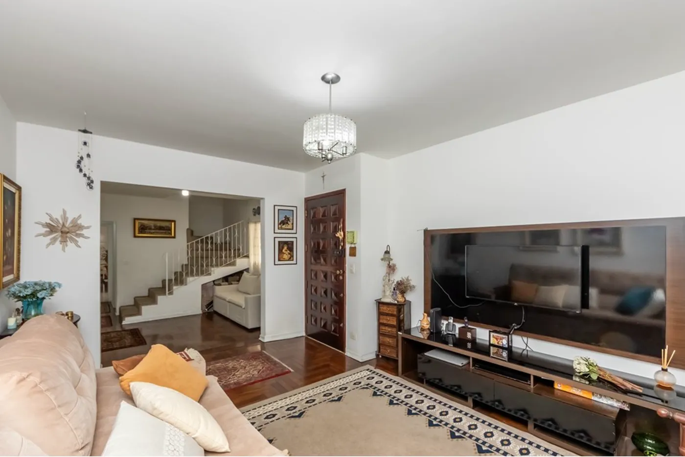 JUS 175 Casa 602051002-77 - REMAX Paradisus Exclusividades