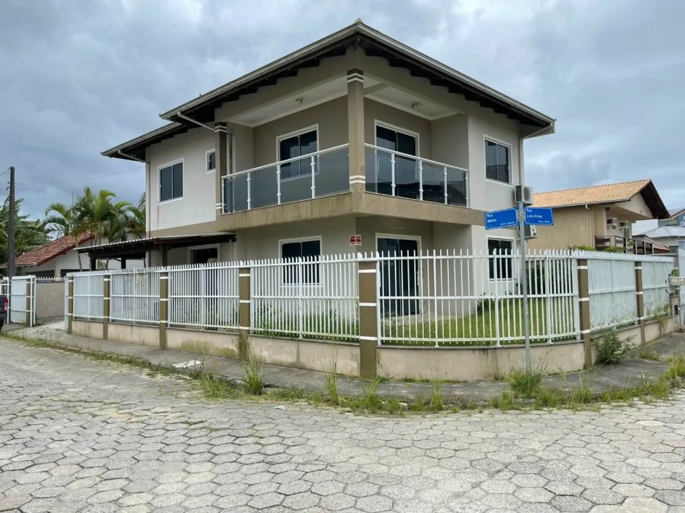 UM 755 Casa SO0215 - MP Imóveis Exclusividades