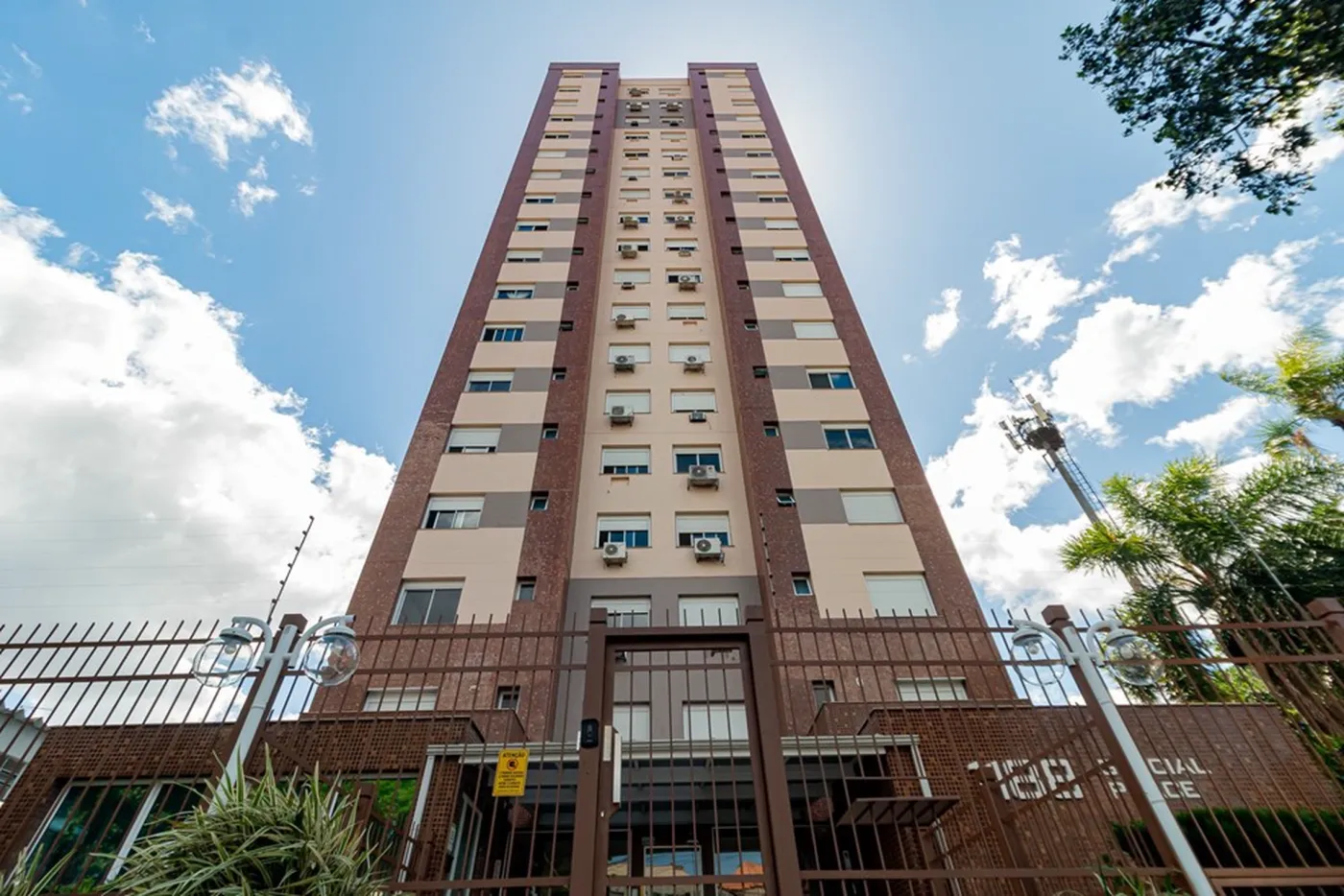 SGJ 1188 Apto 610221047-29 - REMAX Donno Exclusividades