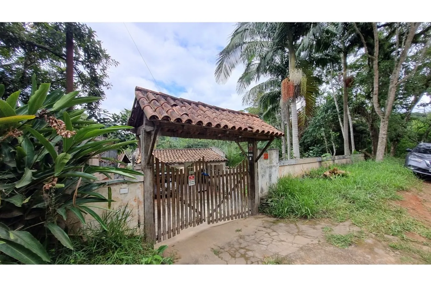 RVDSVDT 1001 601361048-51 - REMAX Trio Exclusividades