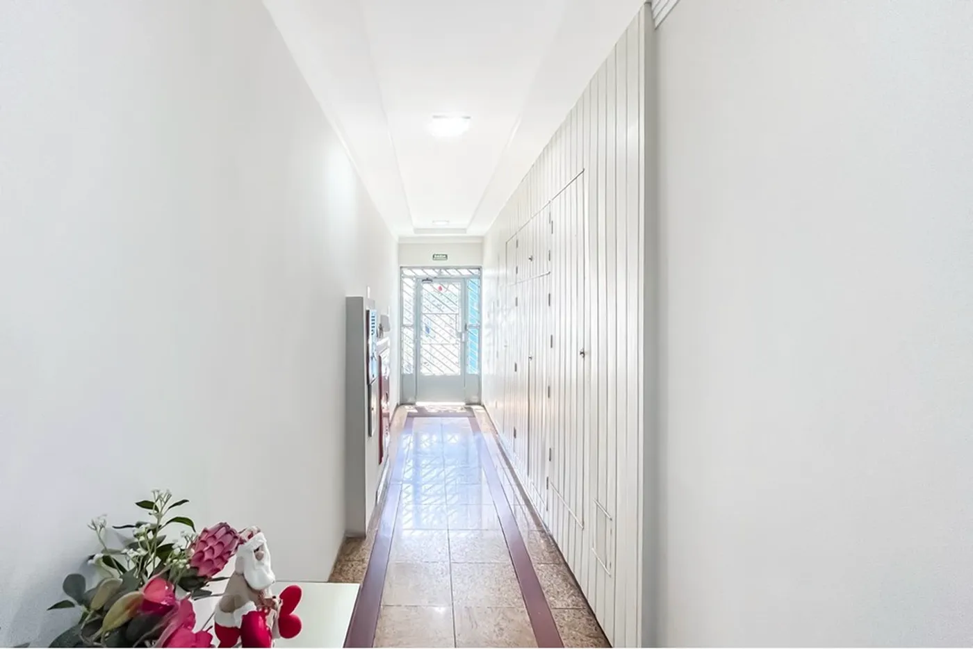 SP 46 Apto 601371001-113 - REMAX Boutique Exclusividades — foto 3