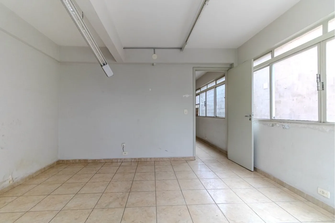 VLA 273 Sala 602101019-82 - REMAX Paradisus Exclusividades — foto 3