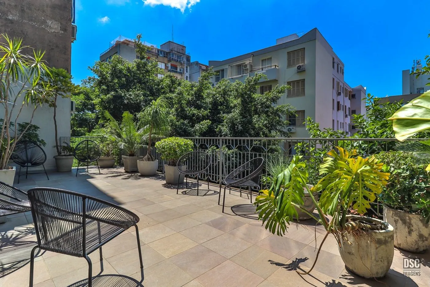 CHDDC 1705 Apto 610101031-15 - REMAX Tri Exclusividades — foto 2