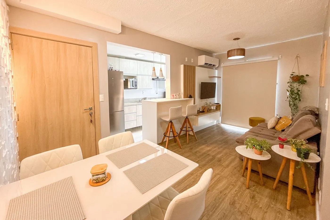 IAF 1261 Apto 612651033-111 - REMAX Pillares Exclusividades