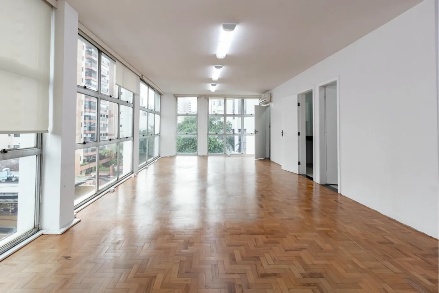 BBDT 238 Sala 601361016-175 - REMAX Trio Exclusividades