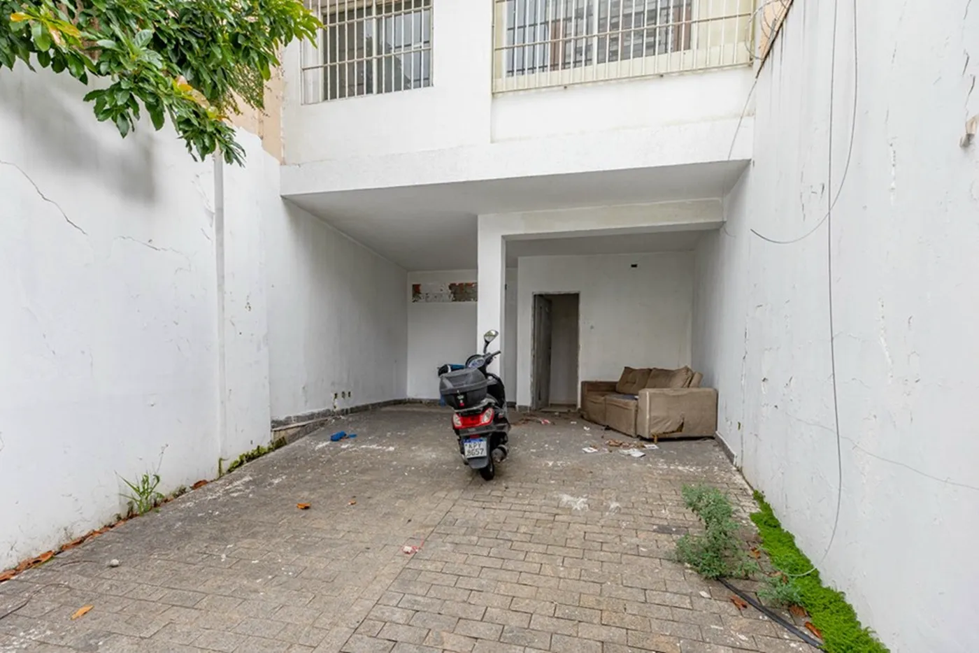 BSA 4327 Prédio 601131015-91 - REMAX Ares Exclusividades