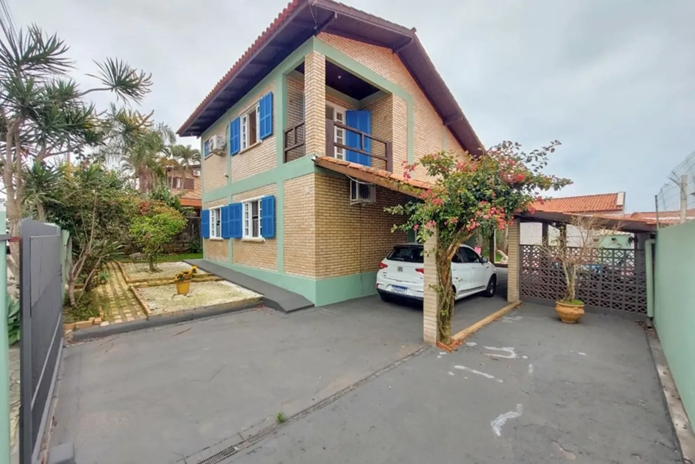 IA 182 590441012-54 - REMAX Dream On II Exclusividades