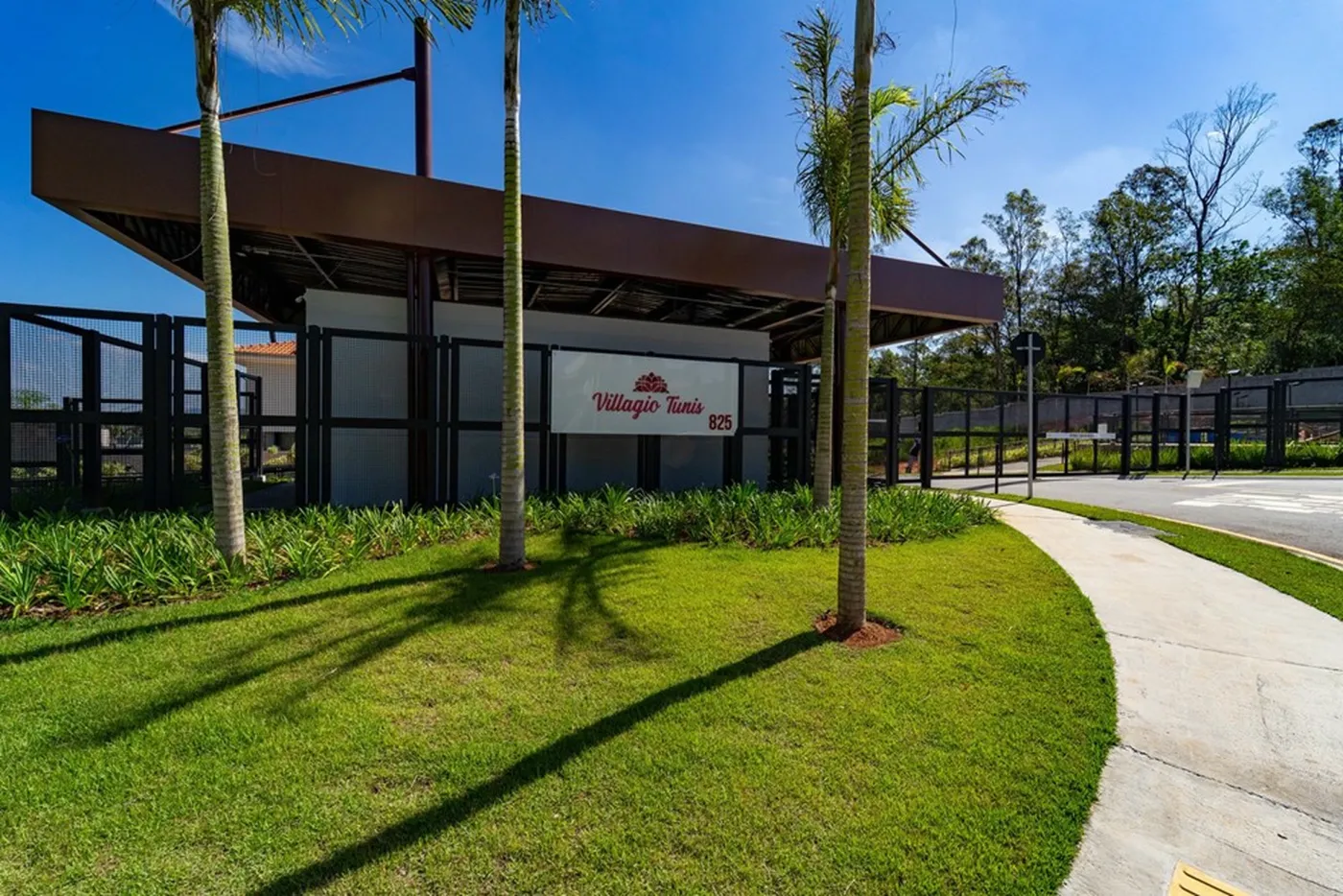 CMME 825 Lote 690591010-48 - REMAX Máxima Exclusividades
