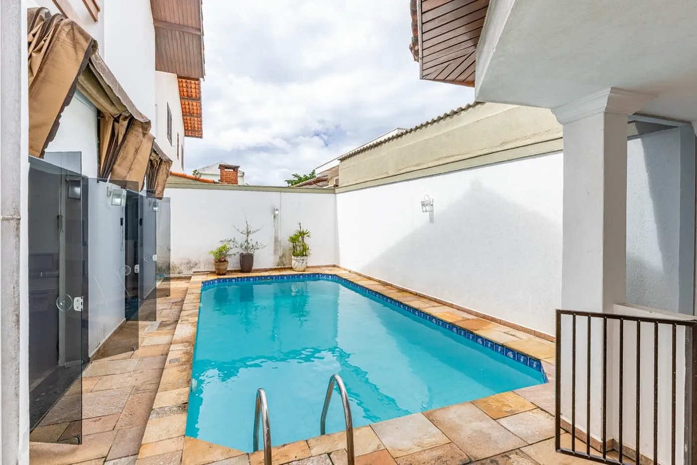 JCGAJDC 40 Casa 601131002-66 - REMAX Ares Exclusividades