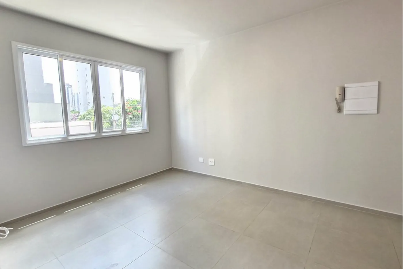 BNI 305 Apto 601361067-7 - REMAX Trio Exclusividades