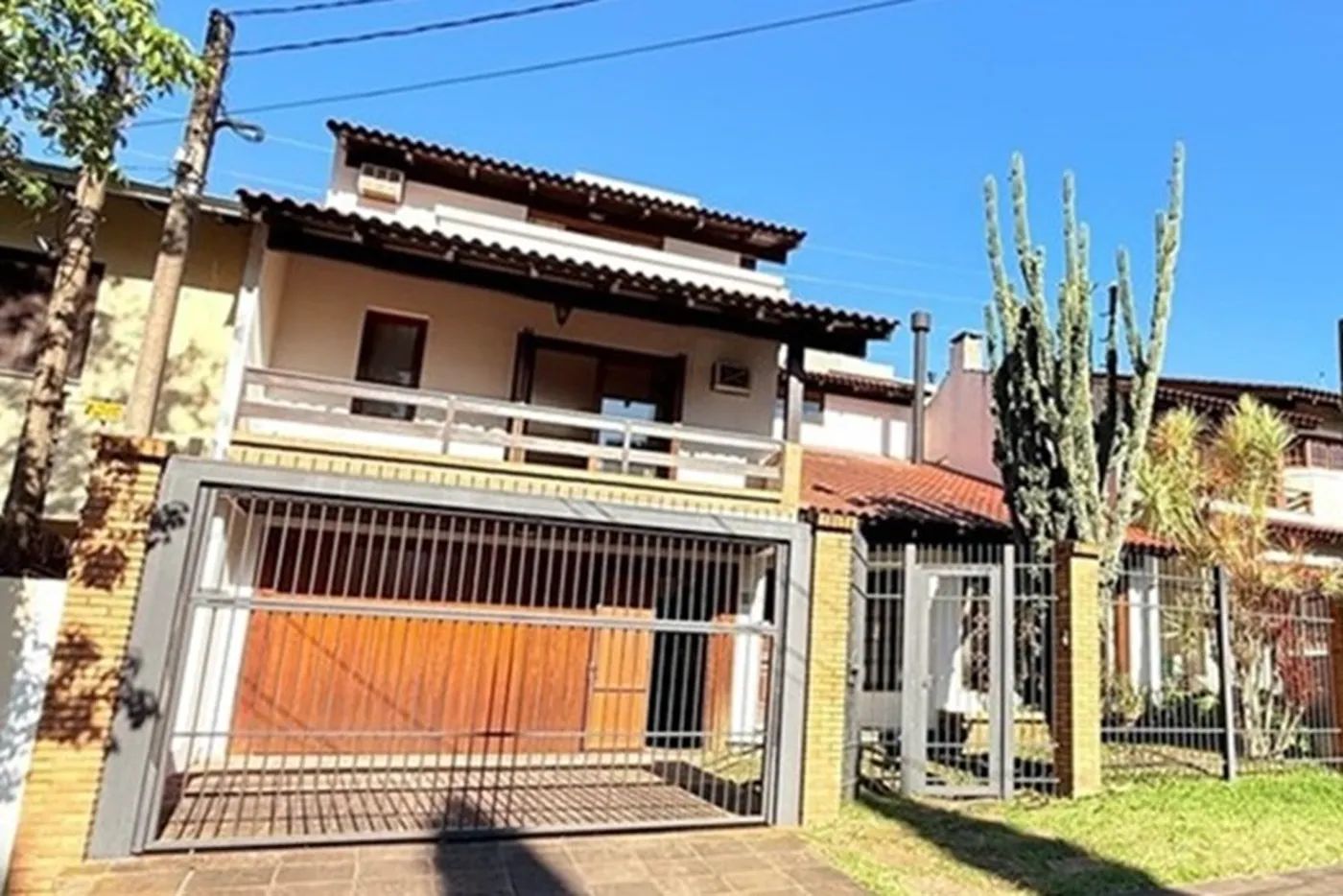JPHS 284 Casa 610101004-71 - REMAX Tri Exclusividades