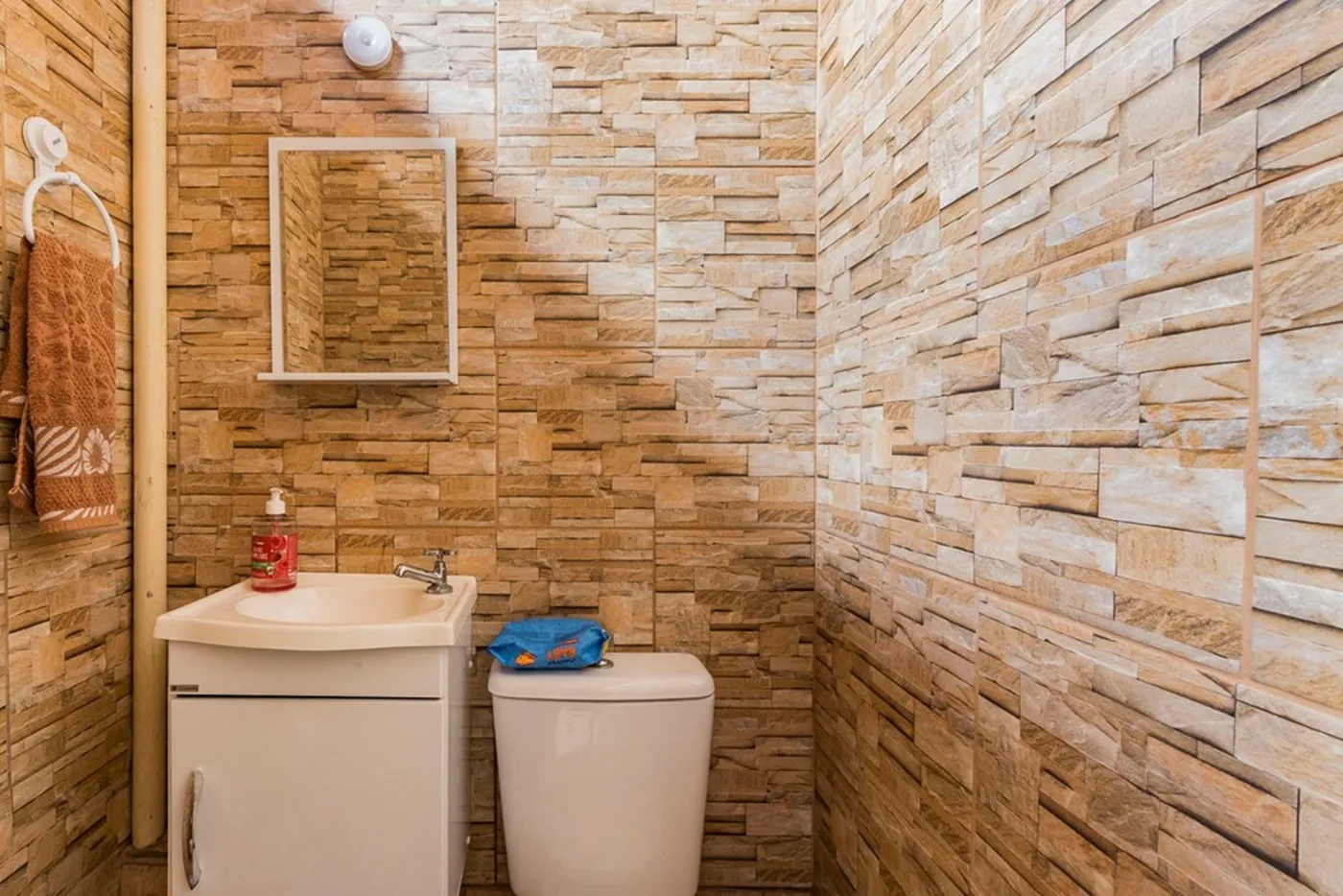 SMGPH 1056 612511054-50 - REMAX Moderna Exclusividades — foto 5