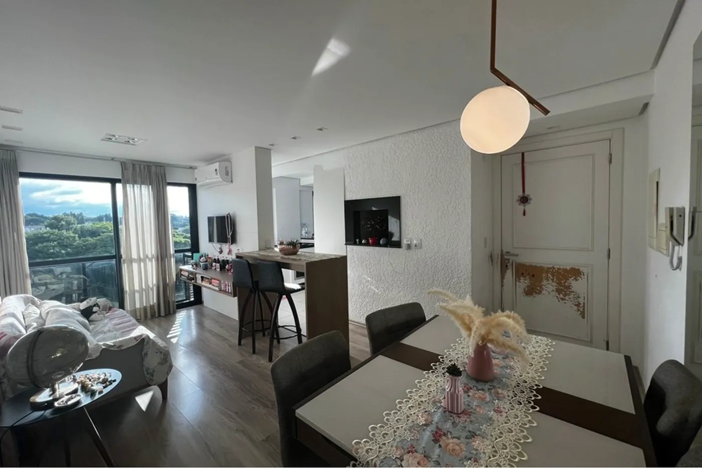 SVP 53 Apto 612541041-4 - REMAX Street Exclusividades