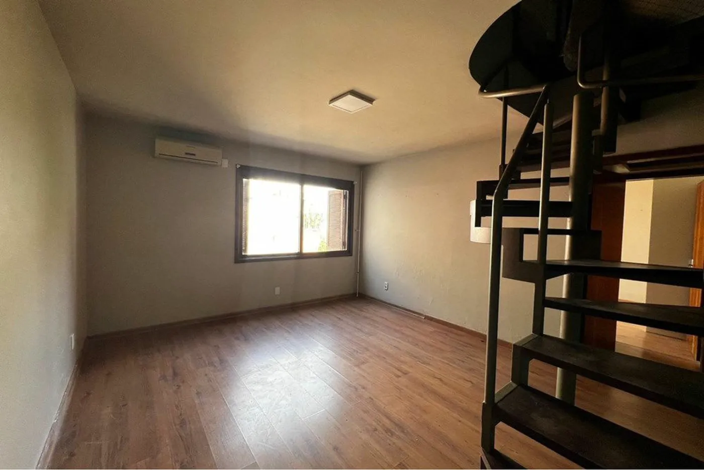 ACR 300 Apto 612541029-33 - REMAX Street Exclusividades