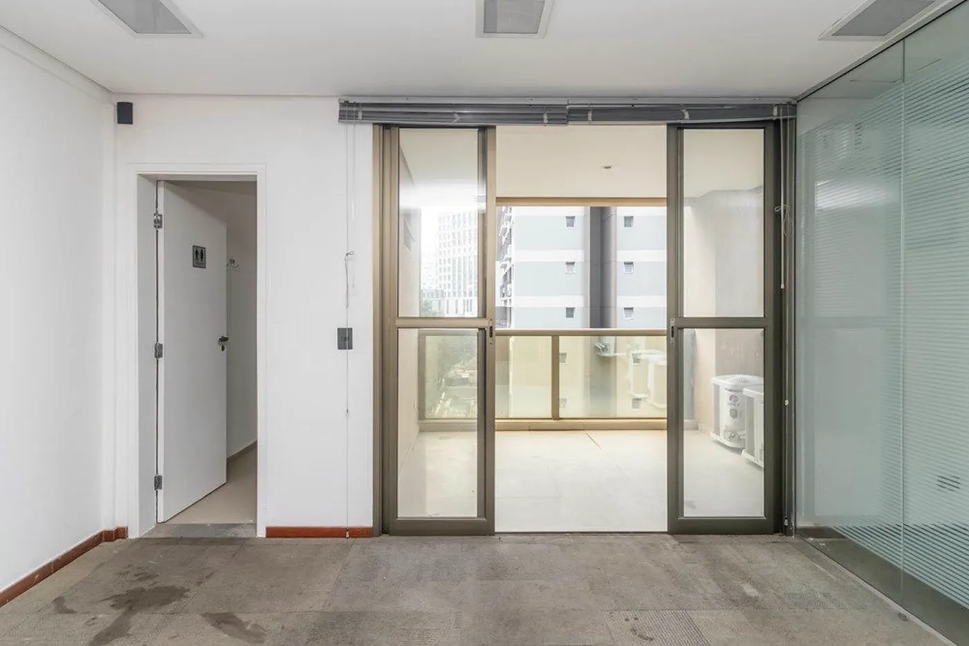 VOCDA 1117 Sala 601131093-2 - REMAX Ares Exclusividades