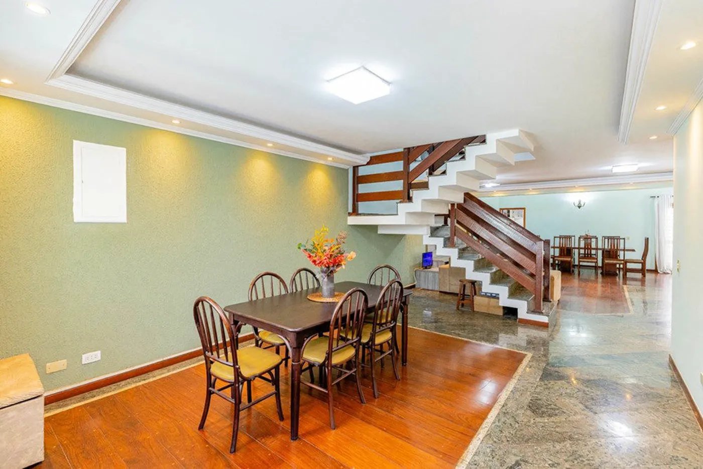 VAI 222 Casa 601131002-69 - REMAX Ares Exclusividades